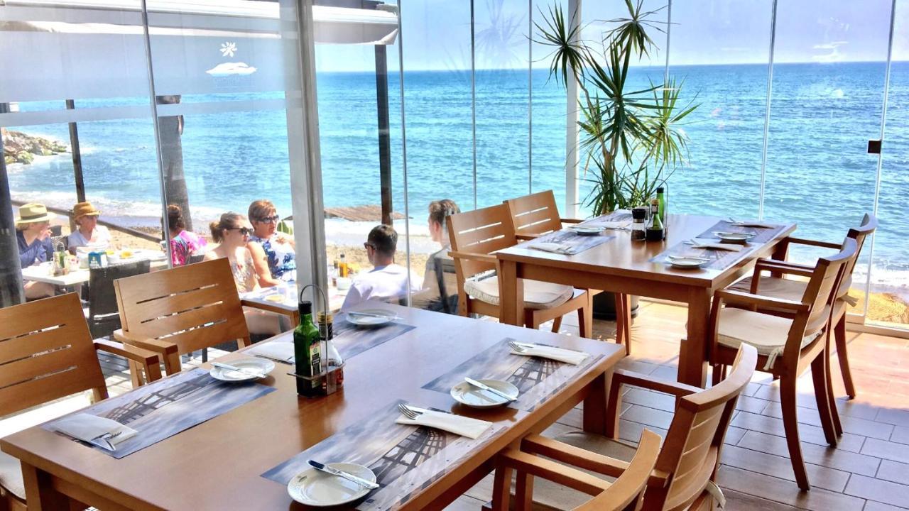 Mi Capricho 170 Beachfront Apartment Sitio de Calahonda Extérieur photo