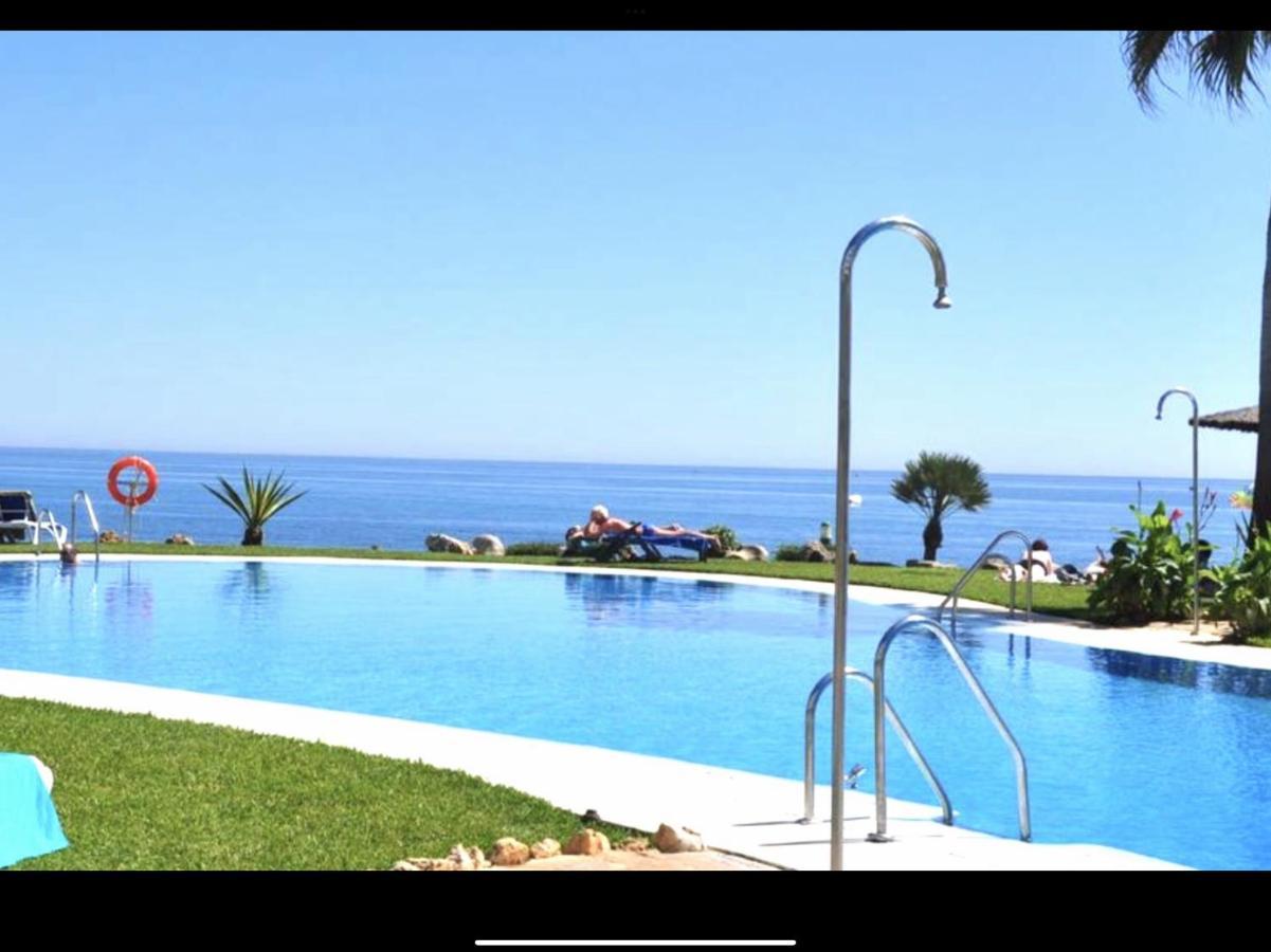 Mi Capricho 170 Beachfront Apartment Sitio de Calahonda Extérieur photo