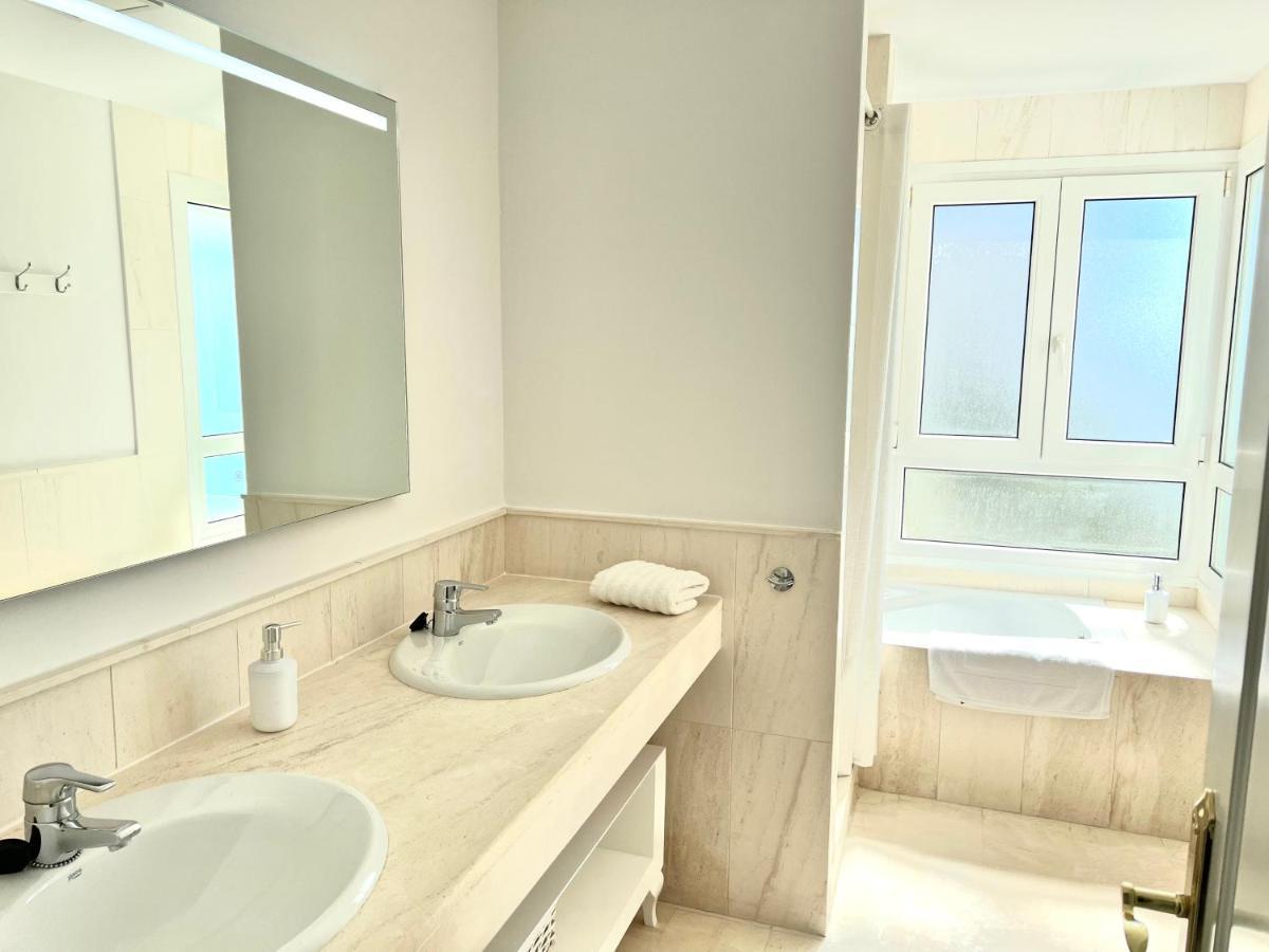 Mi Capricho 170 Beachfront Apartment Sitio de Calahonda Extérieur photo