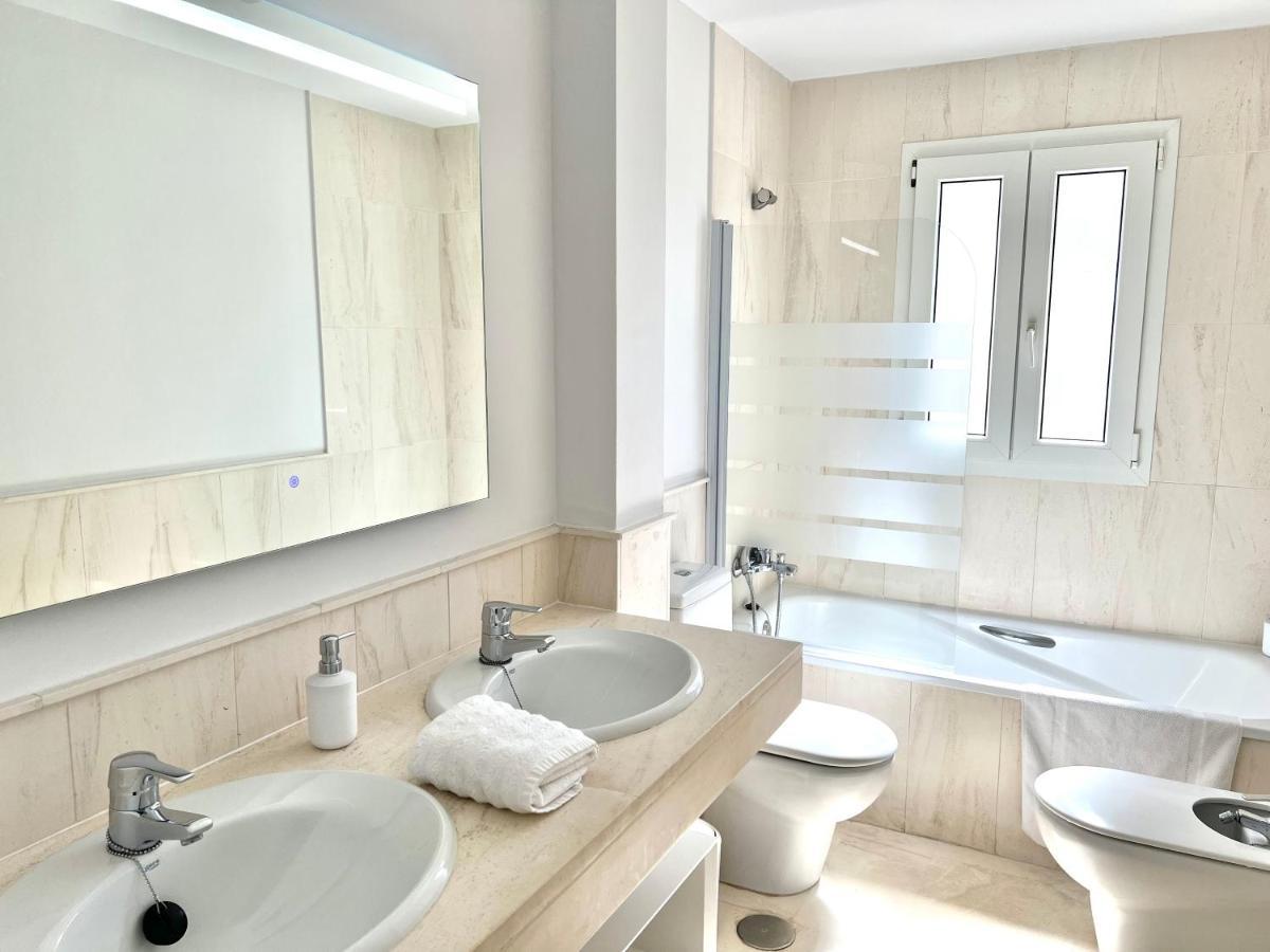 Mi Capricho 170 Beachfront Apartment Sitio de Calahonda Extérieur photo