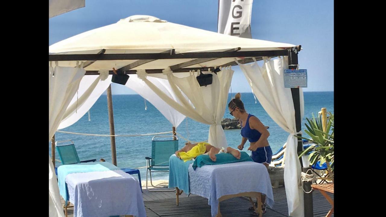 Mi Capricho 170 Beachfront Apartment Sitio de Calahonda Extérieur photo